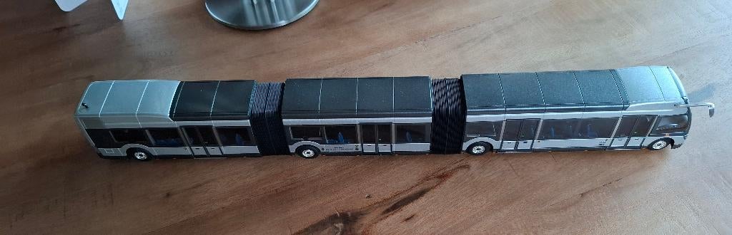 Metrobus miniatuur, Hobby en Vrije tijd, Ophalen, Zo goed als nieuw, Bus of Vrachtwagen, Overige merken