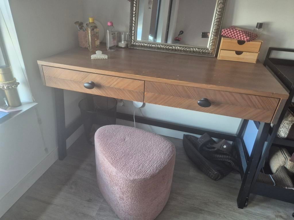 Harper bureau van Coming Kids, Ophalen, Gebruikt