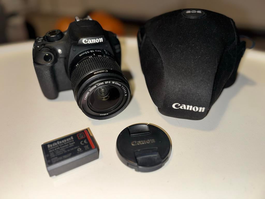 Canon EOS 1200D spiegelreflexcamera met 18-55mm lens, Spiegelreflex, Canon, Ophalen of Verzenden, Zo goed als nieuw