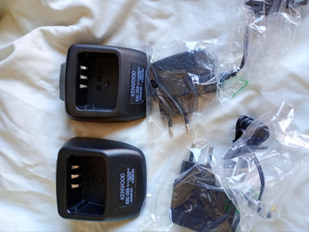 Nieuwe Kenwood KSC-35S lader voor TK-3501, Ophalen of Verzenden, Nieuw