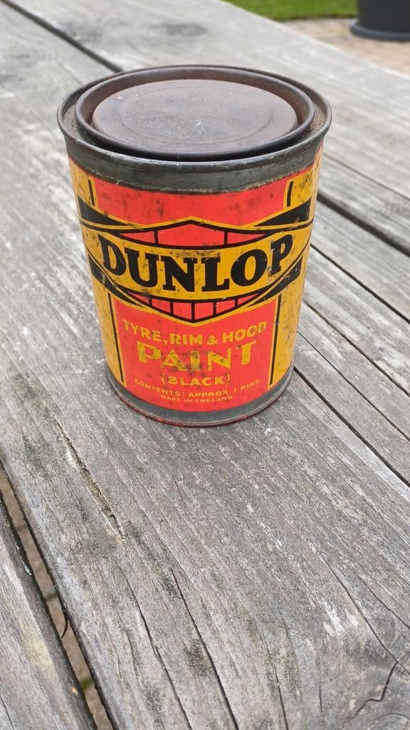 Vol blik Bandenzwart ww2., Ophalen of Verzenden, Gebruikt, Overige