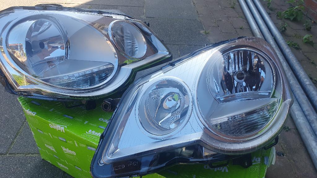 nieuw VW Polo IV koplamp Valeo 043012 links 043013 rechts, Ophalen of Verzenden, Nieuw, Volkswagen