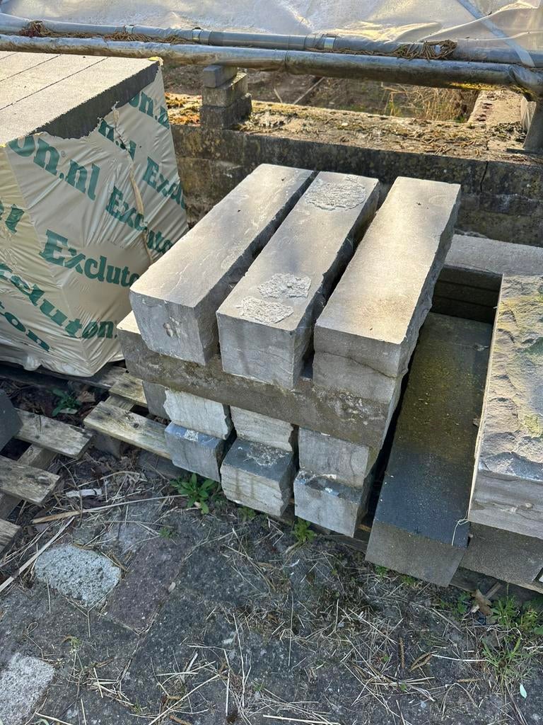 Hardsteen natuursteen stapelblokken, Tuin en Terras, Bielzen en Borders, Ophalen, Zo goed als nieuw, Natuursteen, Minder dan 100 cm