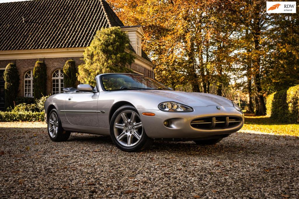 Jaguar XK8 4.0 V8 Convertible (294pk) Stunning condition | Y, Achterwielaandrijving, Gebruikt, Cabriolet, Leder