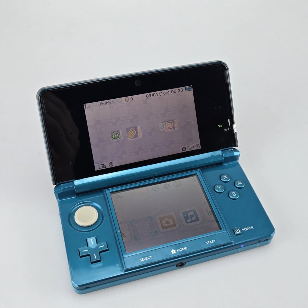 Nintendo 3DS Blue inclusief Oplader, Spelcomputers en Games, Spelcomputers | Nintendo 2DS en 3DS, Nintendo, Zo goed als nieuw