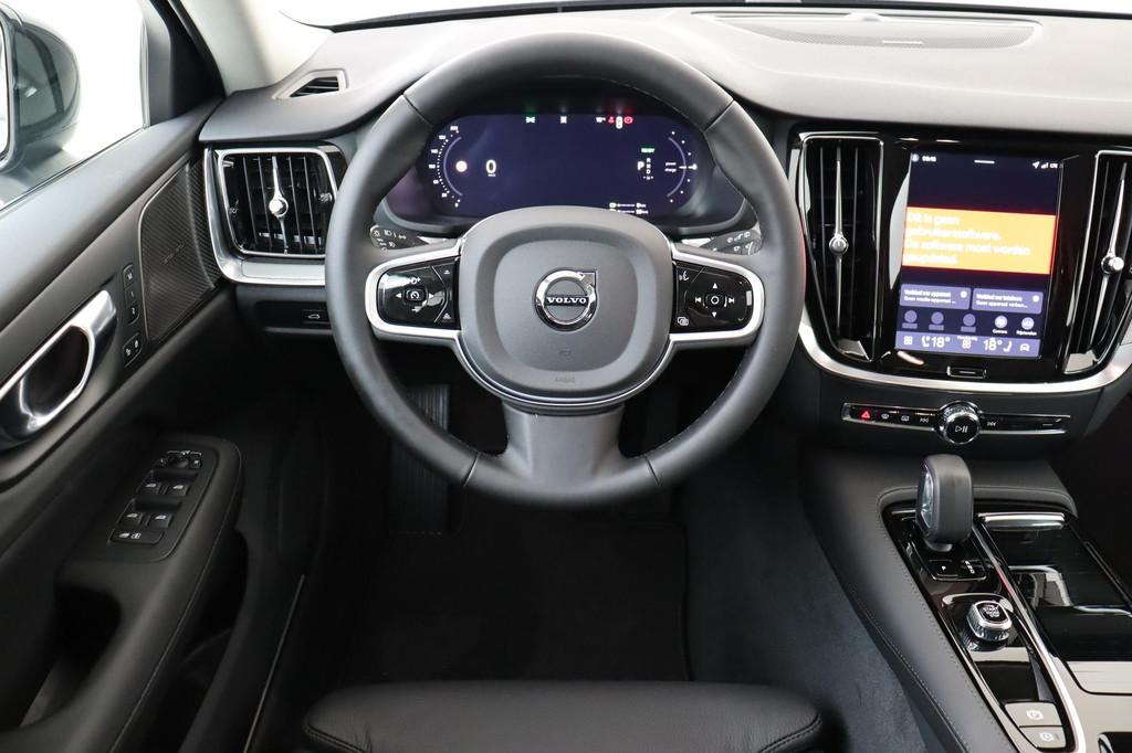 Volvo V60 T8 PLUG-IN HYBRID AWD PLUS PERFORMANCE ED. DARK -H, Auto's, Automaat, 12 maanden, Euro 6, 4 cilinders