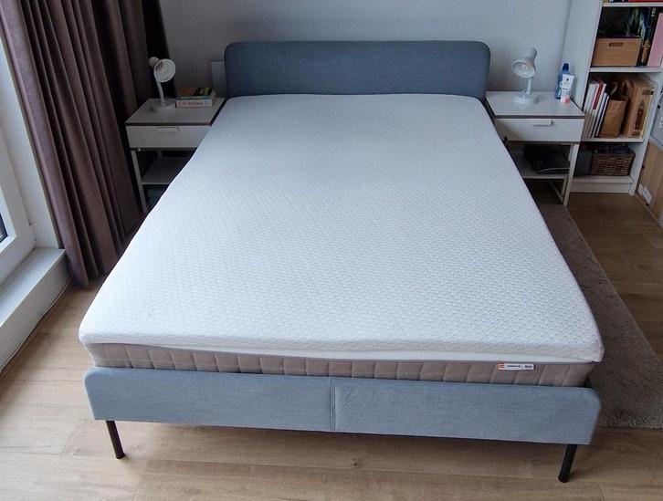 Complete Bedset 140x200 IKEA/JYSK + Nachtkastjes - €230, Huis en Inrichting, Slaapkamer | Bedden, Zo goed als nieuw, Tweepersoons