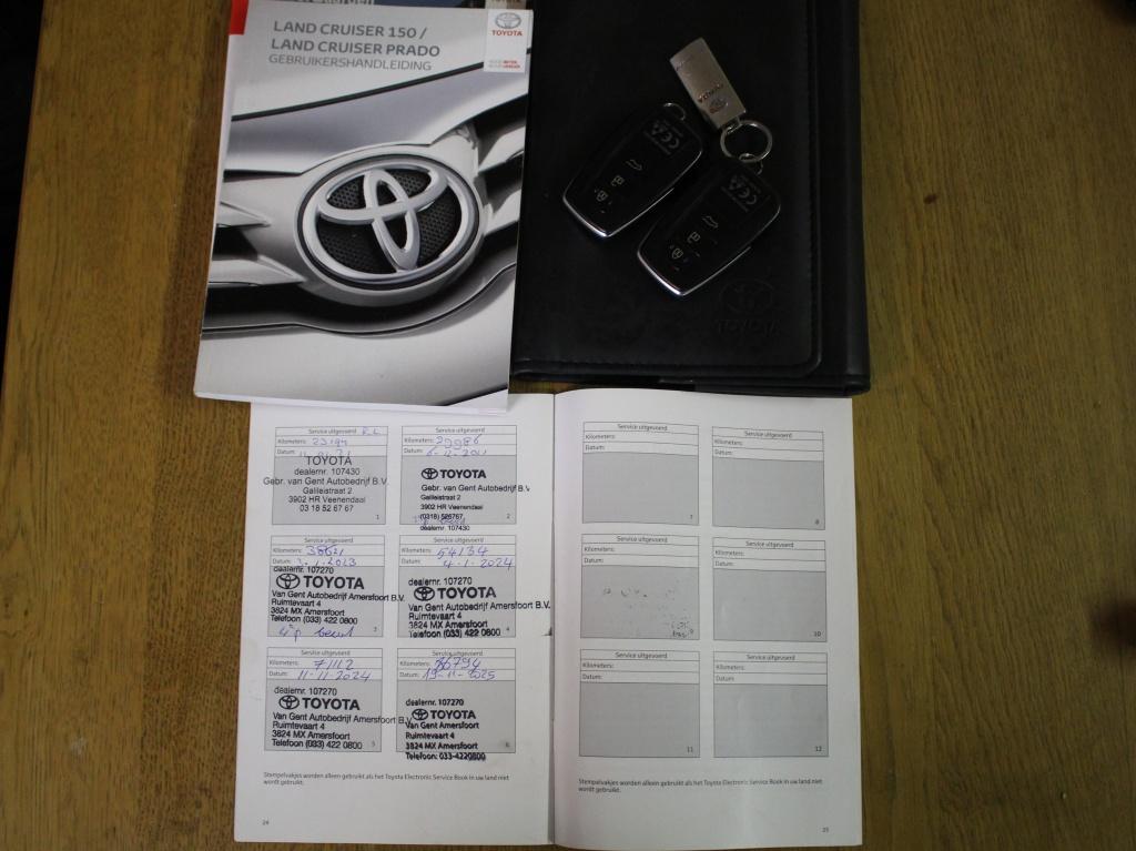 Toyota Land Cruiser 2.8 D-4D | Euro 6 | Leder | Stoelverwarm, Gebruikt, Wit, Bedrijf, Diesel