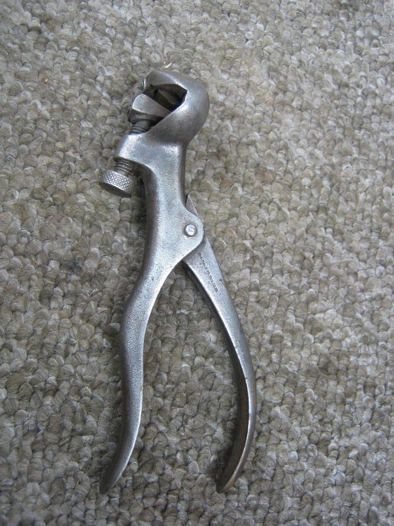 Zaag zet tang, oude type, Verzenden