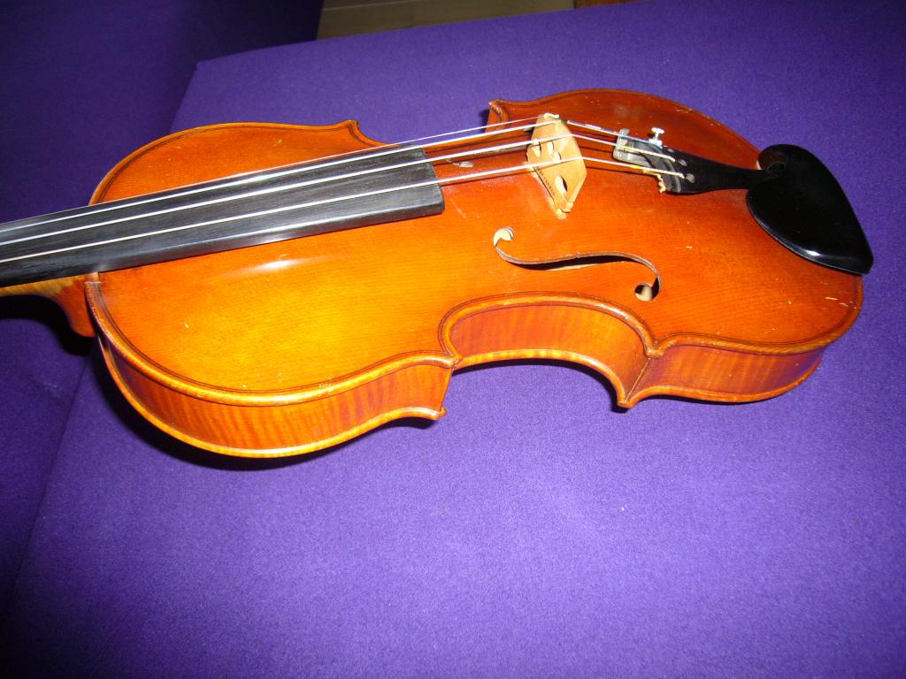 Duitse viool, nu compleet met stok, koffer en schoudersteun, Muziek en Instrumenten, Strijkinstrumenten | Violen en Altviolen