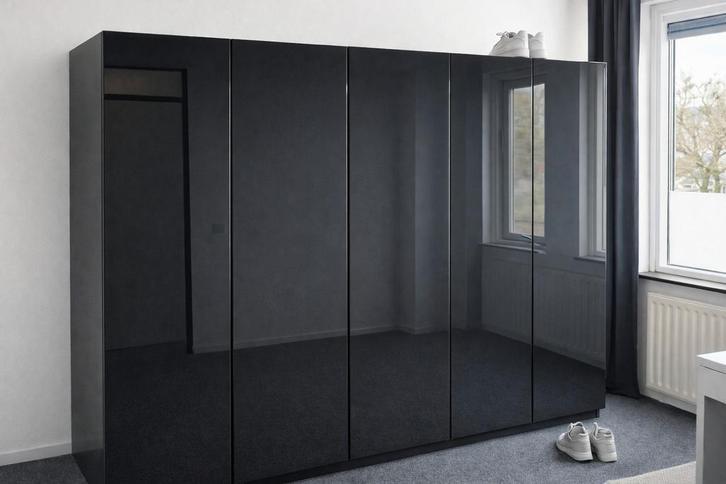 IKEA PAX Kast Zwart met Veel Opbergruimte, Huis en Inrichting, Kasten | Kledingkasten, Zo goed als nieuw, 200 cm of meer, 50 tot 75 cm