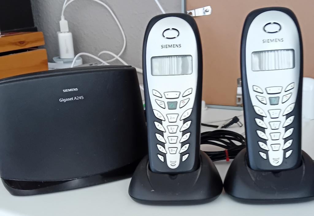 Te Koop Gigaset A245 Siemens, Ophalen, Zo goed als nieuw, 2 handsets, Stralingsarm