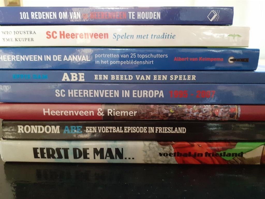 Aantal voetbalboeken Heerenveen., Ophalen of Verzenden, Zo goed als nieuw, Overige binnenlandse clubs, Boek of Tijdschrift