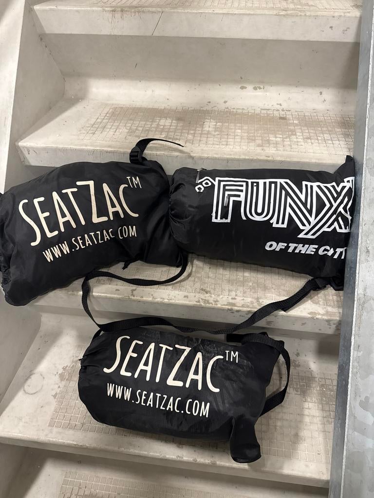 Seatzac en Funx opblaasbare zitzakken - 3 stuks, Huis en Inrichting, Zitzakken, Ophalen of Verzenden, Gebruikt, Zwart, Zitzak