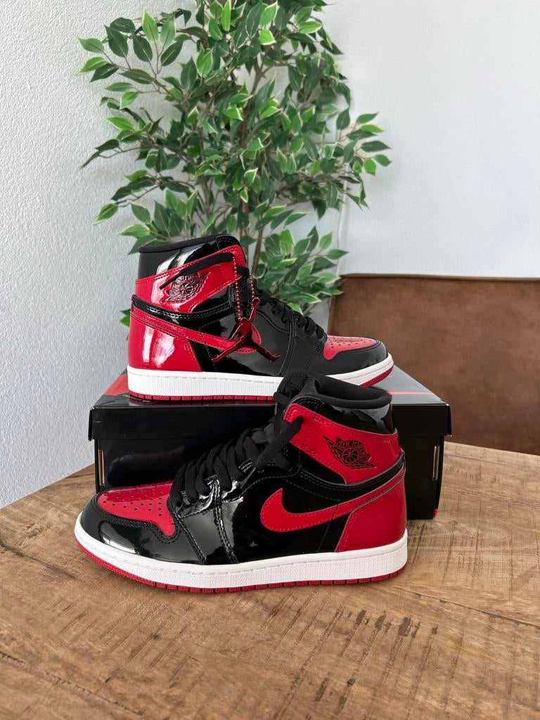 Jordan 1 OG Bred Patent - Maat 40,5, Kleding | Heren, Schoenen, Ophalen, Zwart, Nieuw, Sneakers of Gympen