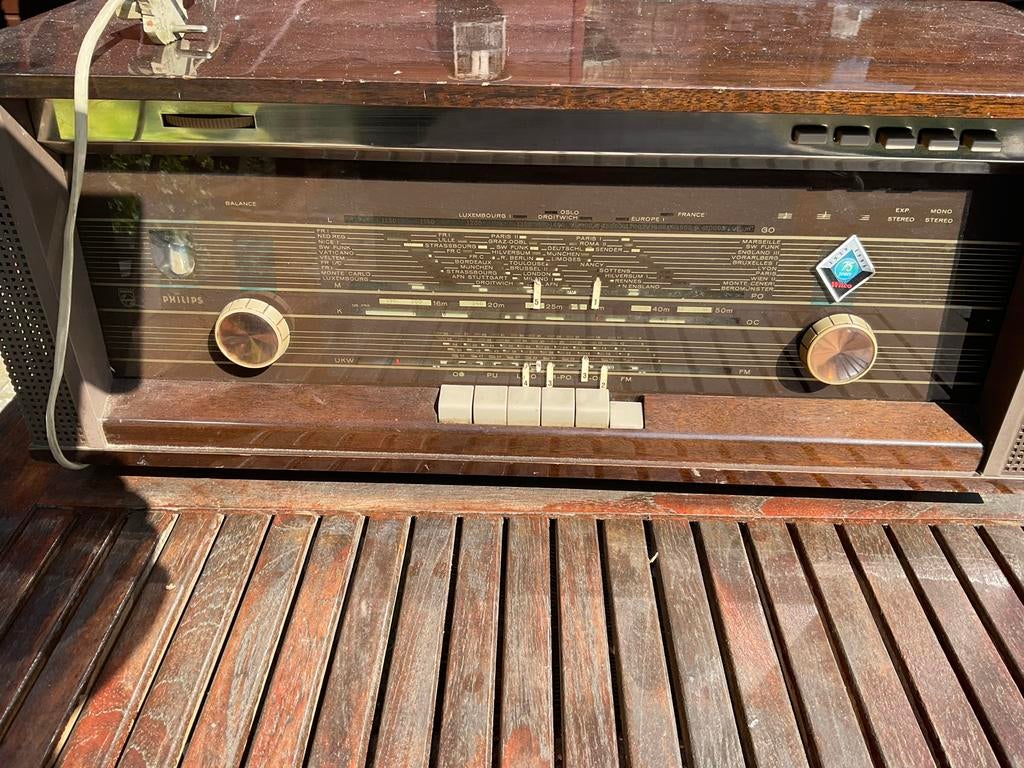 Mooie oude Philips radio jaren '50 - speelt prima, Audio, Tv en Foto, Radio's, Ophalen, Gebruikt, Radio