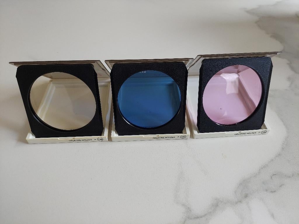525 - 3 Cokin P Gelatine Holders + Blue 80A/Warm 81A/Magenta, Audio, Tv en Foto, Fotografie | Filters, Overige typen, Ophalen of Verzenden