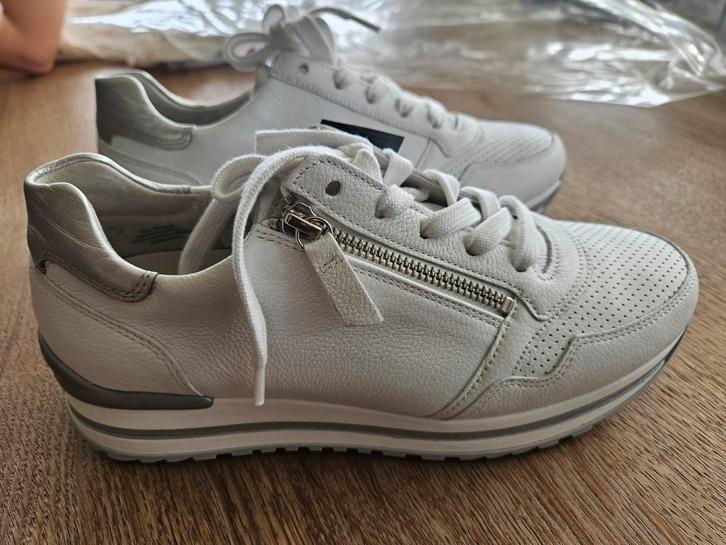 Gabor sneakers nieuw, maat 38.5, Kleding | Dames, Schoenen, Nieuw, Sneakers of Gympen, Wit, Ophalen of Verzenden