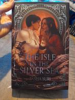 The Isle in the Silver Sea - Tasha Suri Illumicrate, Boeken, Fantasy, Ophalen of Verzenden, Zo goed als nieuw, Tasha Suri
