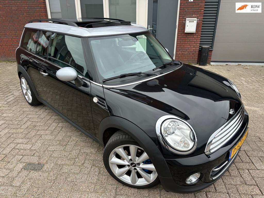 Mini Mini Clubman 1.6 Cooper Chili / Pano / Navi / Leder / P, Voorwielaandrijving, Gebruikt, 4 cilinders, Met garantie (alle)