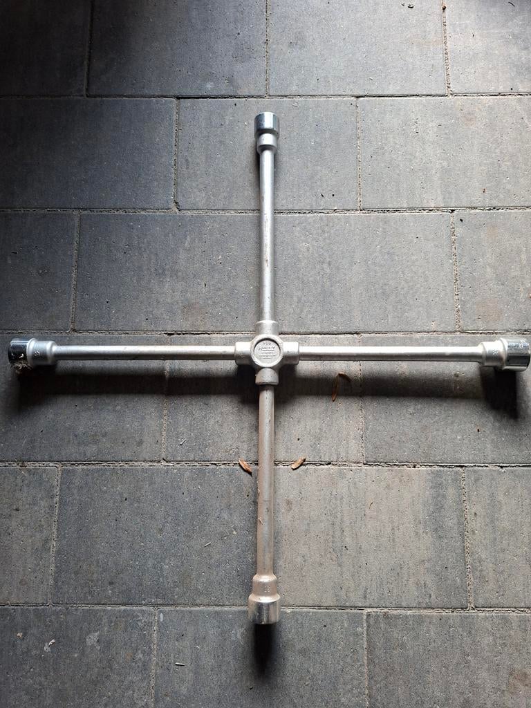 Hazet 720 kruissleutel 27x30x32x36, Ophalen