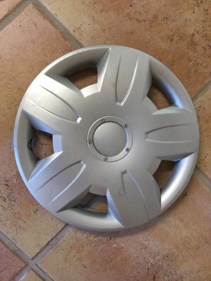 Wieldop   Portos ( 14 Inch ), Auto diversen, Wieldoppen, Gebruikt, Ophalen of Verzenden