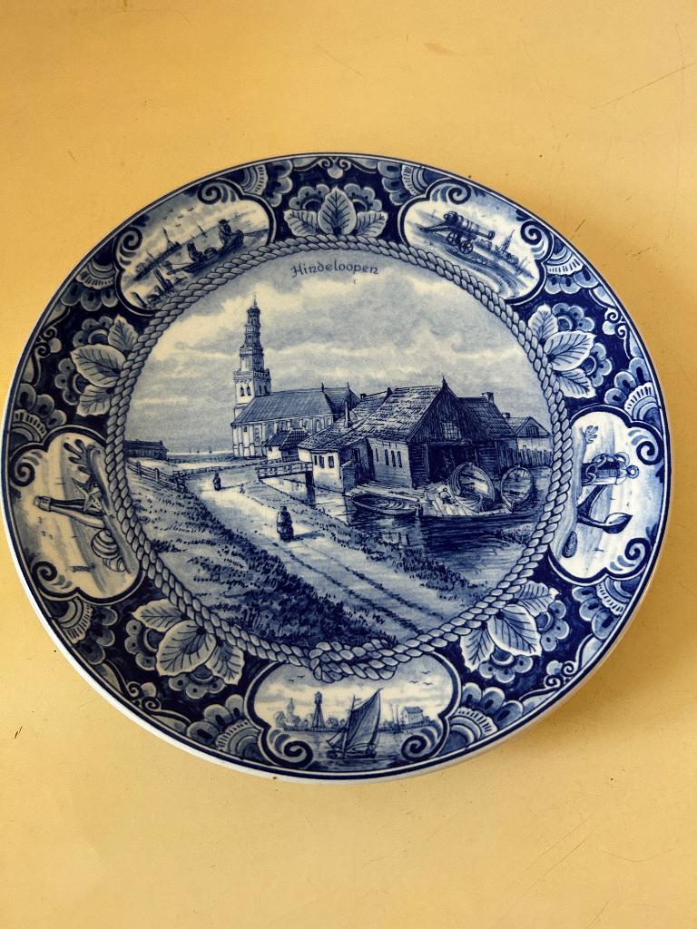 Delfts blauw sierbord,afbeelding stadje Hindeloopen, Ophalen of Verzenden