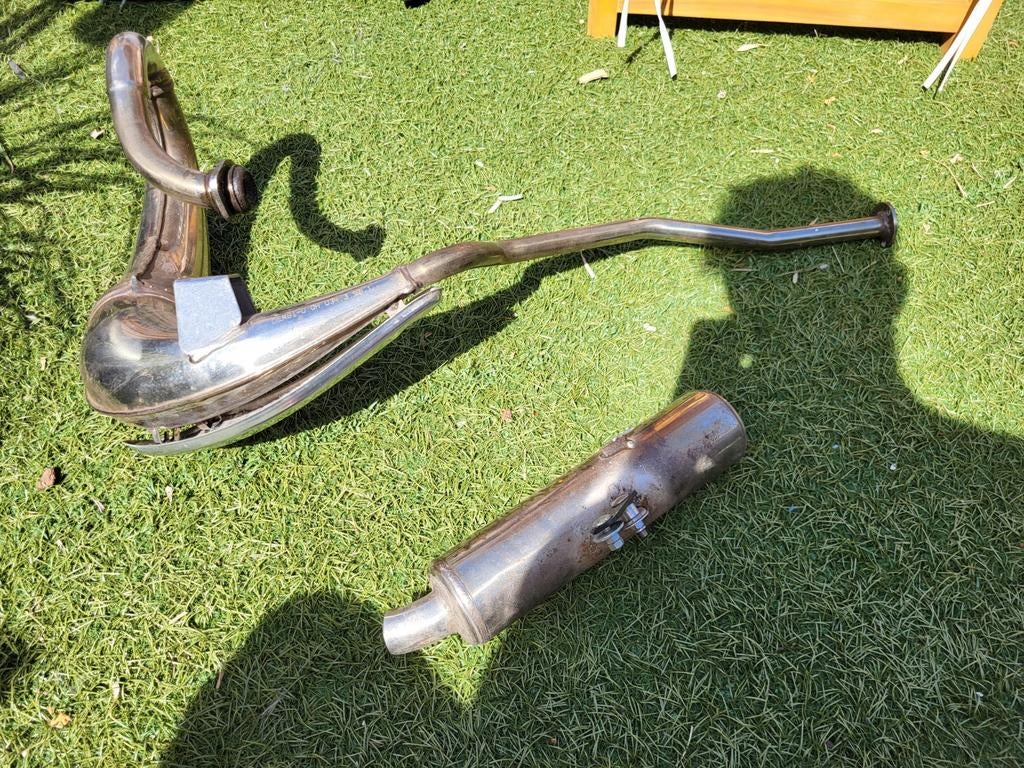 Gebruikte uitlaat derbi senda, Fietsen en Brommers, Brommeronderdelen | Algemeen, Ophalen, Gebruikt, Uitlaat, Derbi senda