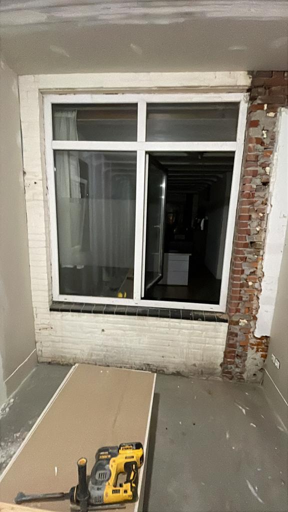 Kozijn goedkoop af te  halen tilburg., Kunststof, Raamkozijn, Ophalen of Verzenden, Zo goed als nieuw