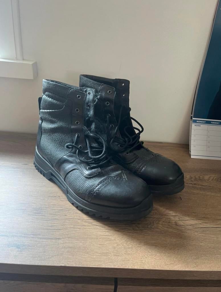 Diesel laarzen, Kleding | Heren, Schoenen, Zwart, Boots, Ophalen of Verzenden, Zo goed als nieuw
