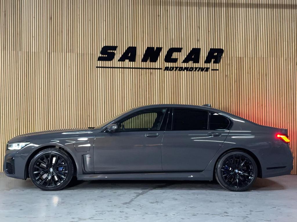 BMW 7-serie 745e High Executive M-sport Carbon Core PANO|SOF, Auto's, BMW, Gebruikt, 394 pk, Bedrijf, Vierwielaandrijving
