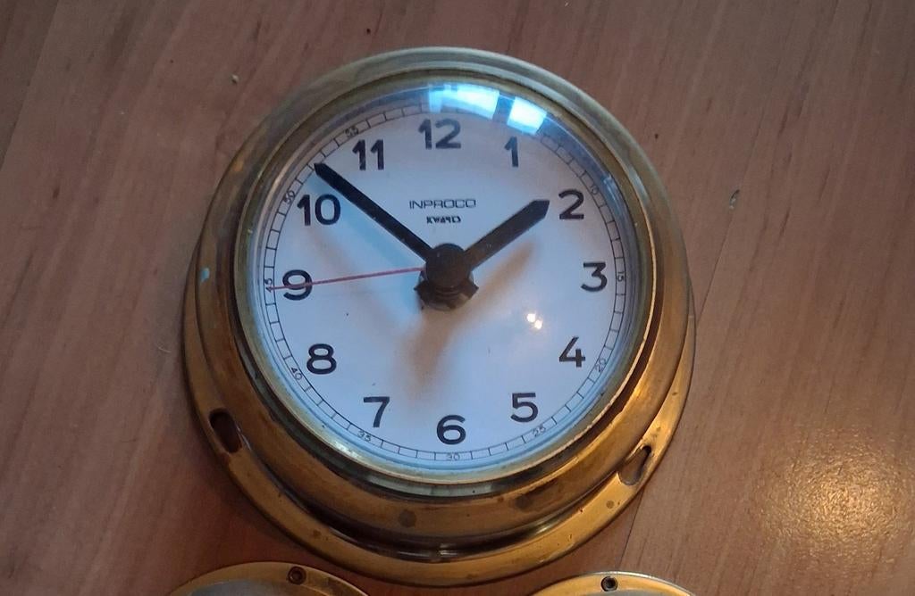 Inproco messing scheepsklok., Ophalen