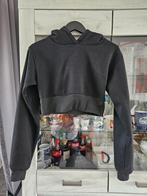 Korte zwarte hoodie (XS), Kinderen en Baby's, Kinderkleding | Maat 170, Ophalen of Verzenden, Zo goed als nieuw, Jongen of Meisje