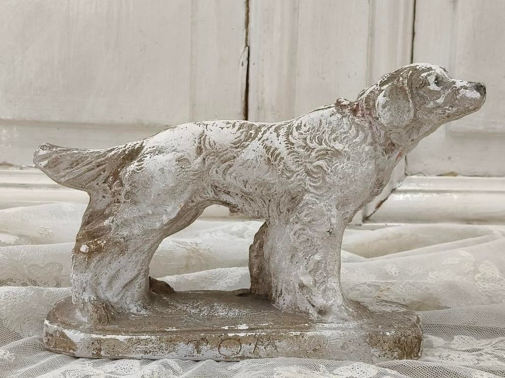 Oud gipsen beeldje, hond, Antiek en Kunst, Ophalen of Verzenden