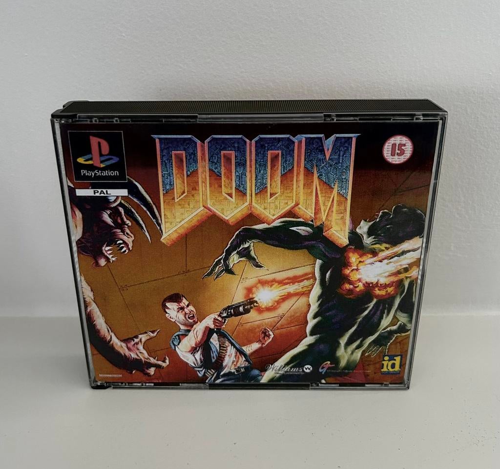 Doom, Spelcomputers en Games, Spelcomputers | Sony PlayStation 1, Ophalen of Verzenden, Zo goed als nieuw, Met 1 controller