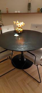 Wood eettafel 8 maanden oud, Ophalen, Rond, Zo goed als nieuw, Vier personen