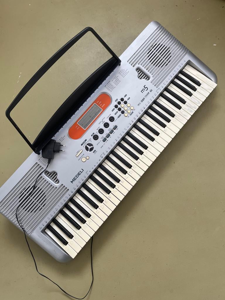 Medeli M5 keyboard, Muziek en Instrumenten, Keyboards, Midi-aansluiting, Ophalen of Verzenden, Medeli, 61 toetsen