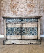Shabby chic dressoir/ vintage unieke kast, Huis en Inrichting, Kasten | Ladekasten, Ophalen, Donyavimin@gmail.com, Zo goed als nieuw