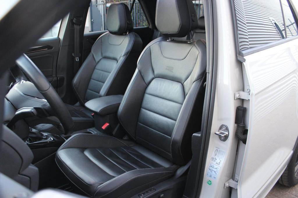Volkswagen T-Roc 1.5 TSI 3x R-Line | Panoramadak | IQ Light, Auto's, Volkswagen, 1258 kg, 1498 cc, Zwart, 150 pk