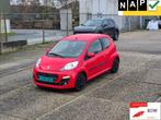 Peugeot 107 1.0 12V E-vti 68PK 3DR 2013 Rood, Voorwielaandrijving, Stof, Zwart, 4 stoelen
