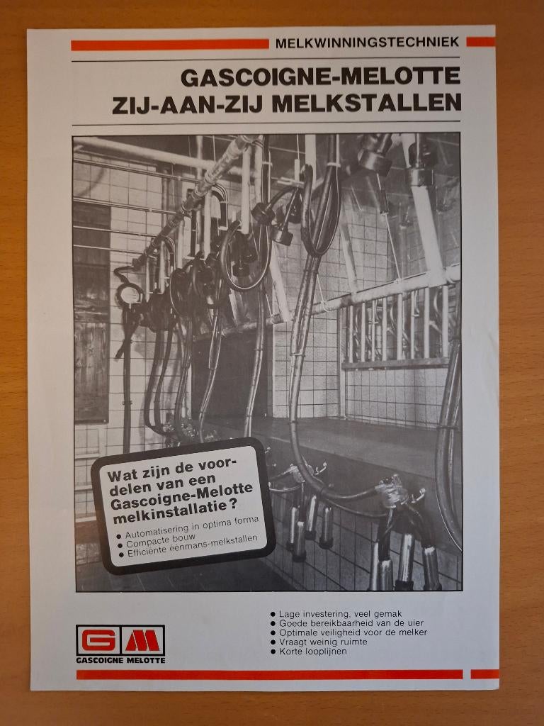 Folder Gascoigne Melotte Zij aan zij melkstallen, Verzenden, Gelezen, Tractor en Landbouw