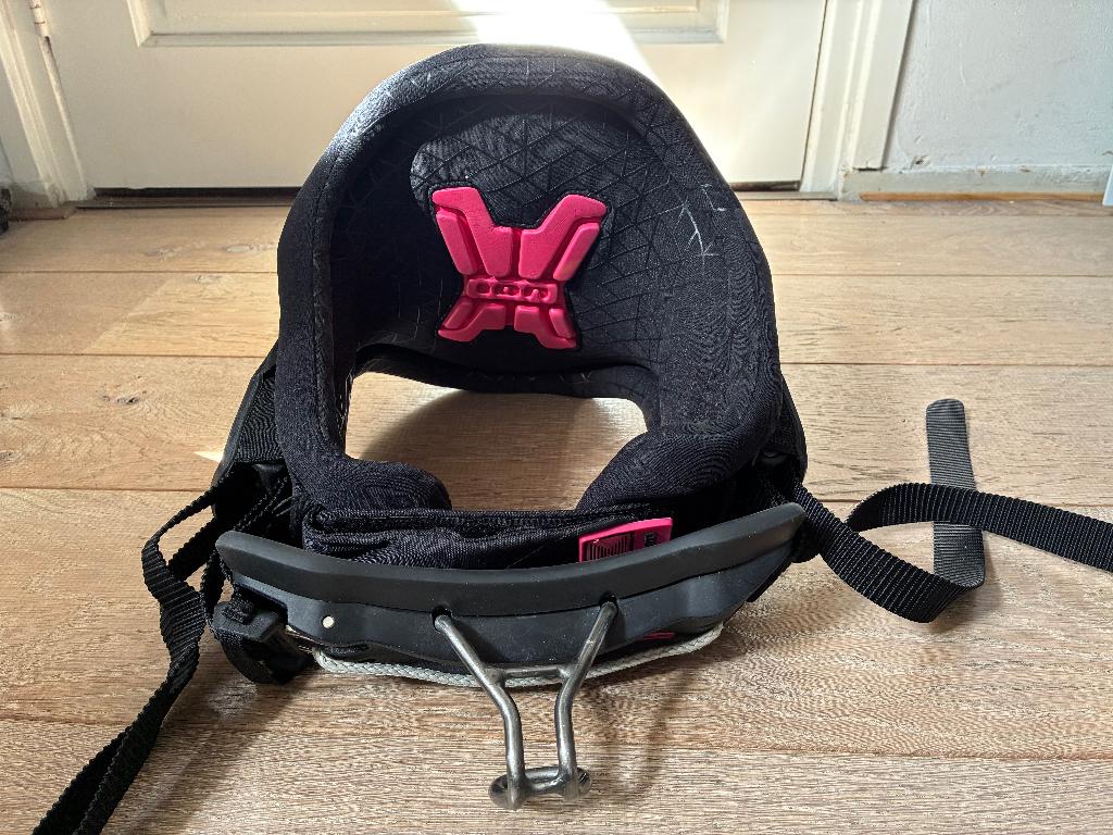 Kitesurf Trapeze / Waist harness women Ion Nova CS15 M, Watersport en Boten, Kitesurfen, Gebruikt, Trapeze, Geen board, Ophalen of Verzenden