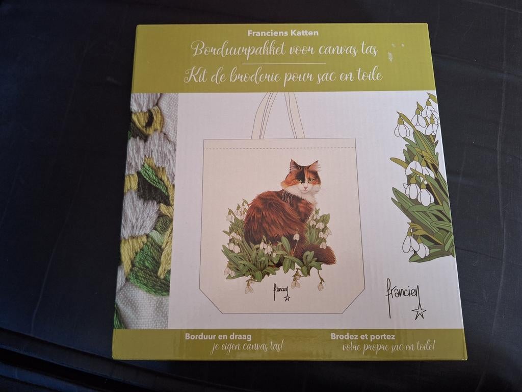 Franciens Katten Borduurpakket Voor Canvastas Met Kat, Hobby en Vrije tijd, Ophalen of Verzenden, Nieuw, Handborduren, Borduurpakket