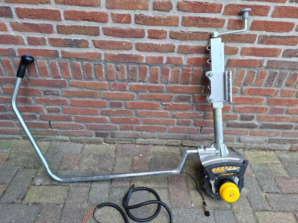 Elektrische mover op disselwiel, Caravans en Kamperen, Ophalen