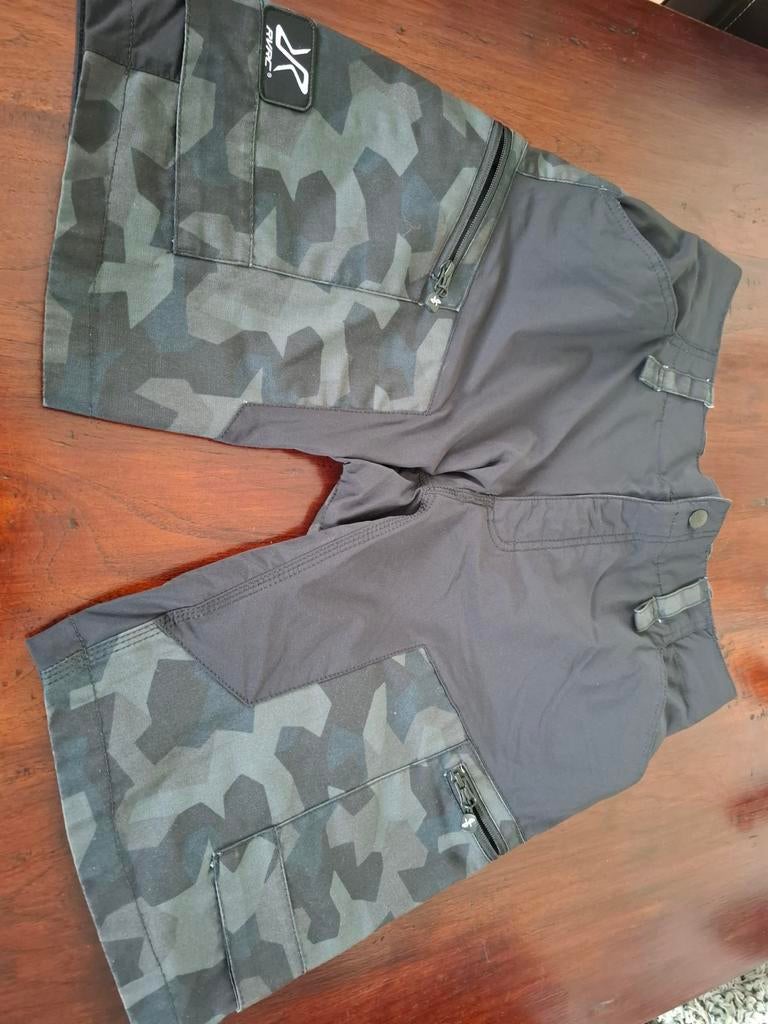 Revolution Race Cargo short, Ophalen of Verzenden