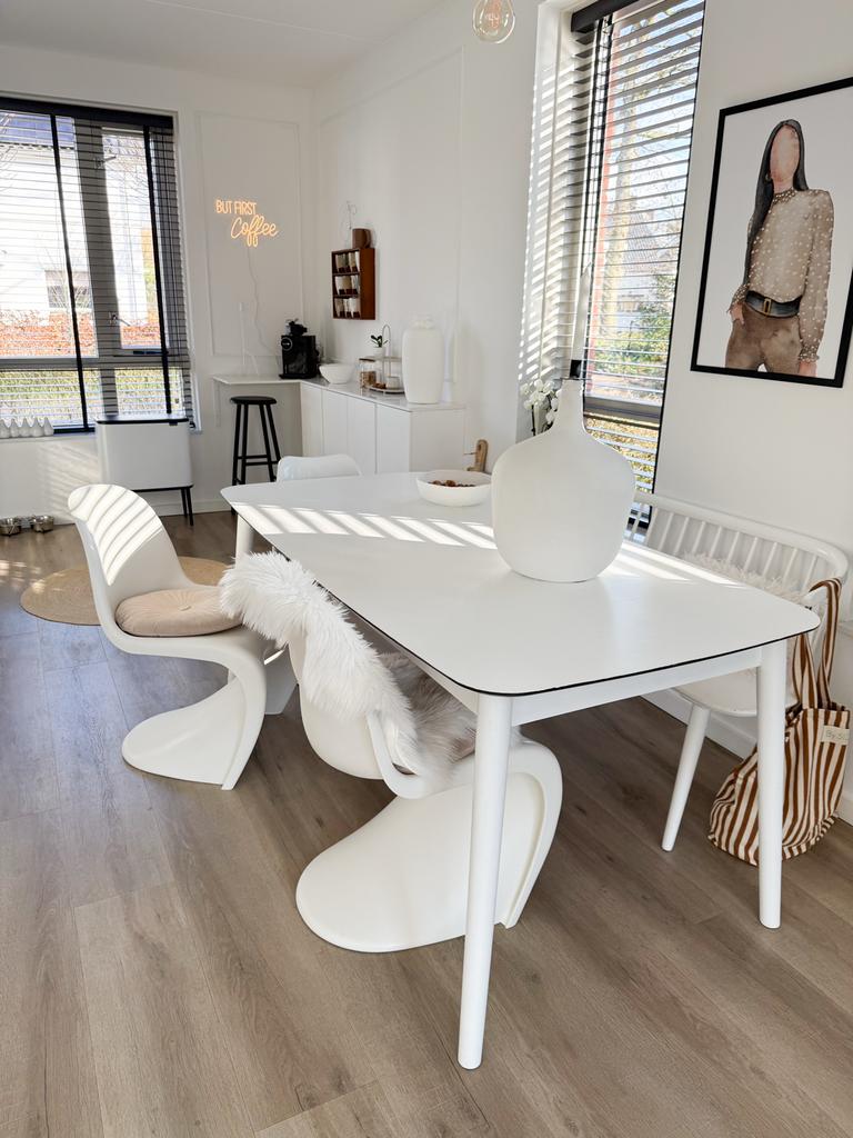 Deens ovale witte eettafel 1.80 uitschuifbaar tot 2.20, Huis en Inrichting, Ophalen, Overige materialen, Gebruikt, 200 cm of meer