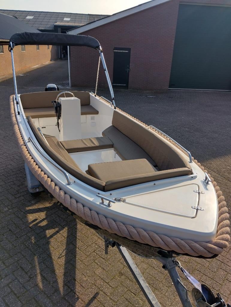 sloep, Watersport en Boten, Sloepen, 10 tot 30 pk, Ophalen of Verzenden, Zo goed als nieuw, 3 tot 6 meter