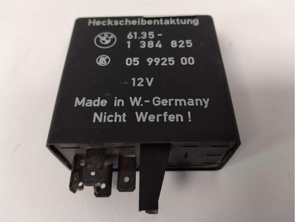 BMW 5 serie E34 stuurrelais achterruit verwarming 6135138485, Niet ingevuld, Niet ingevuld, Nieuw, Ophalen of Verzenden
