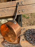 Brocante, vintage Franse koperen steelpan sauspan, casserole, Antiek en Kunst, Ophalen of Verzenden