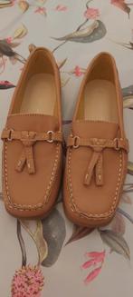 Mooie bruine instappers maat 37, Bruin, Instappers, Nieuw, Ophalen of Verzenden